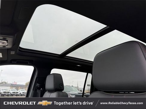 New 2026 Chevrolet Suburban RST w/ Comfort Package image 28