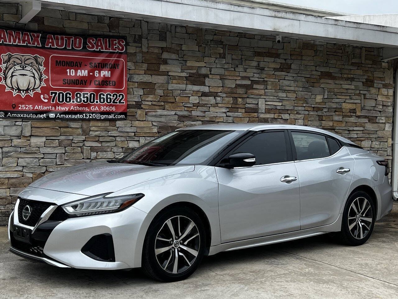 Used 2020 Nissan Maxima 3.5 SV w/ Floor Mat Group FWD image 2