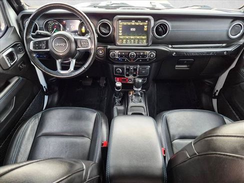 Used 2023 Jeep Wrangler Unlimited Rubicon 4xe w/ Cold Weather Group AWD/4WD image 18