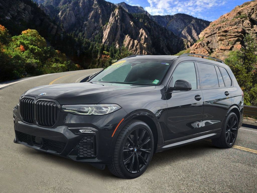 Used 2021 BMW X7 xDrive40i w/ M Sport Package AWD/4WD image 5