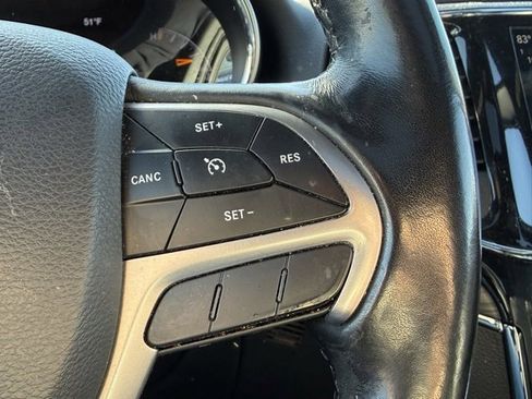 Used 2021 Jeep Grand Cherokee Limited image 16