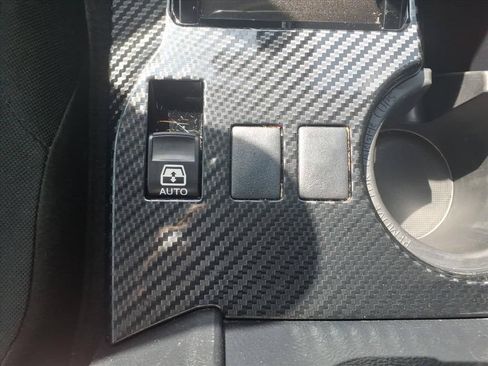 Used 2022 Toyota 4Runner TRD Off-Road AWD/4WD image 26