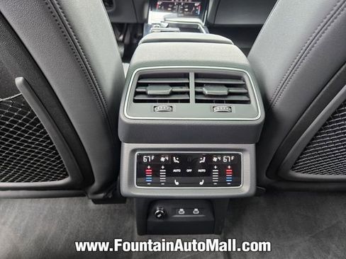 Used 2024 Audi Q8 e-tron Premium Plus w/ Premium Plus Package image 15