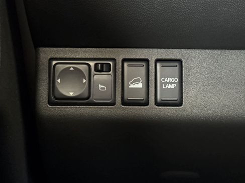Used 2017 Nissan Frontier PRO-4X w/ Pro-4x Luxury Package AWD/4WD image 29