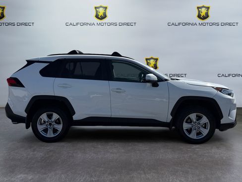 Used 2021 Toyota RAV4 XLE image 6