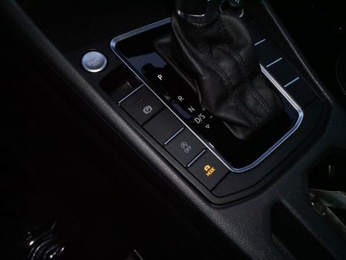 Used 2019 Volkswagen Jetta SEL Premium image 27