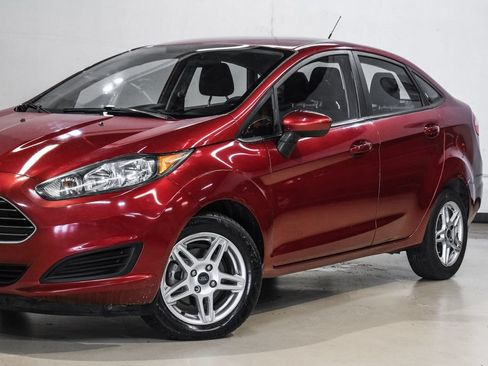 Used 2017 Ford Fiesta SE FWD image 6