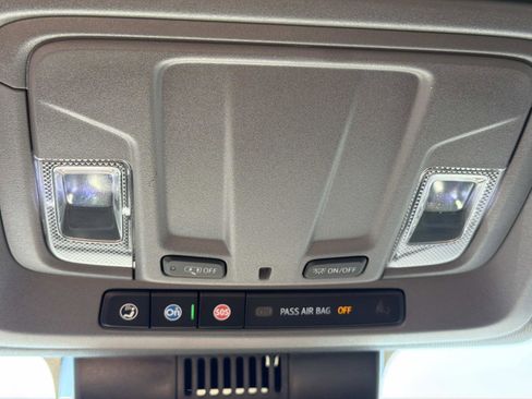 Certified 2025 Chevrolet Silverado 3500 LT image 10