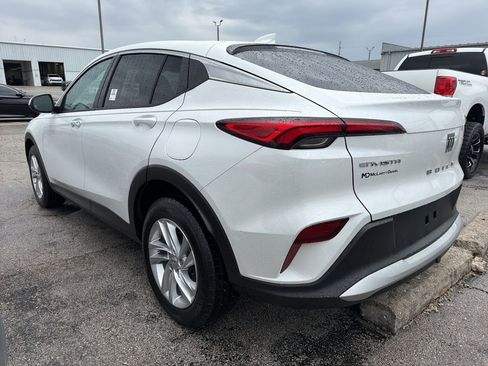 Used 2024 Buick Envista Preferred image 8