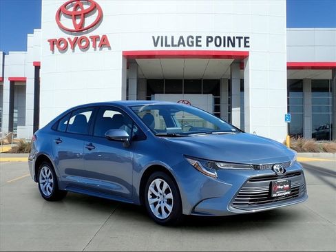 Used 2023 Toyota Corolla LE image 8
