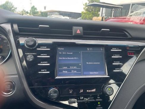 Used 2018 Toyota Camry SE w/ Convenience Package FWD image 21
