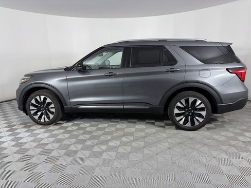 Used 2025 Ford Explorer Platinum w/ LUX Leather Package image 4