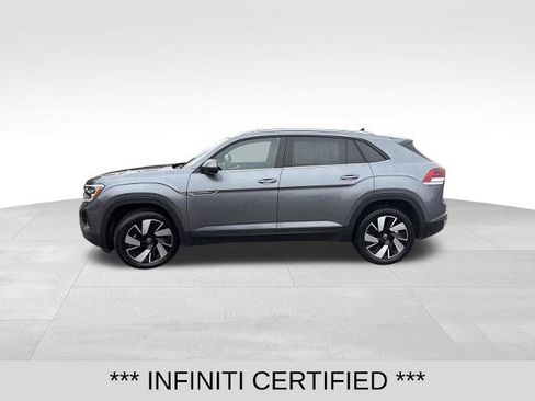 Used 2025 Volkswagen Atlas Cross Sport SE image 2