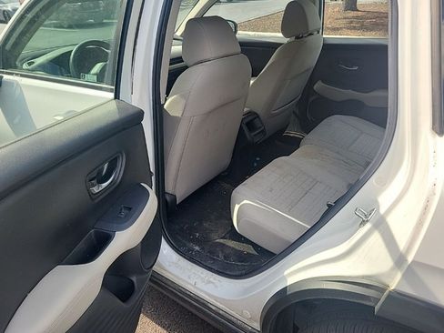 Used 2023 Honda HR-V LX image 23