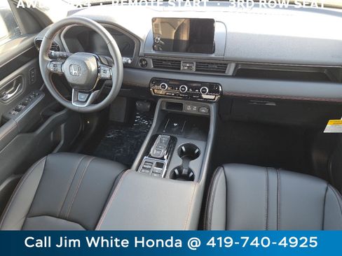 New 2025 Honda Pilot TrailSport image 22