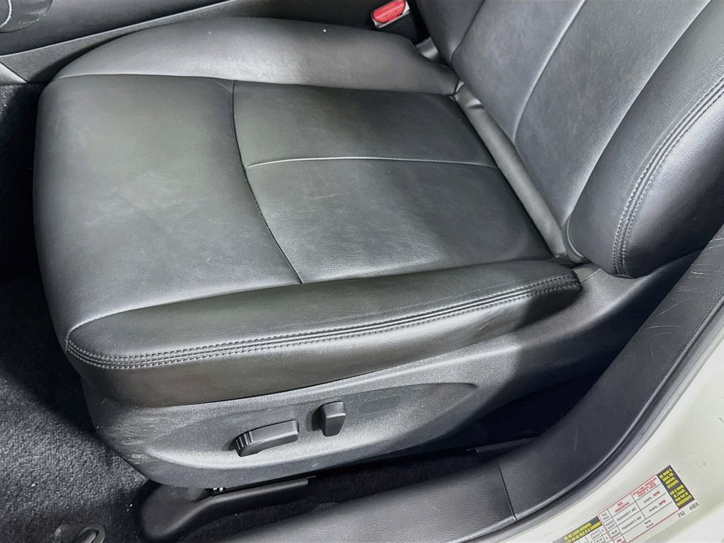 Used 2017 INFINITI Q50 3.0t Premium w/ 3.0T Premium Plus Package AWD/4WD image 24