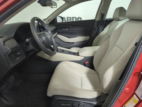 Certified 2025 Honda Accord SE image 8