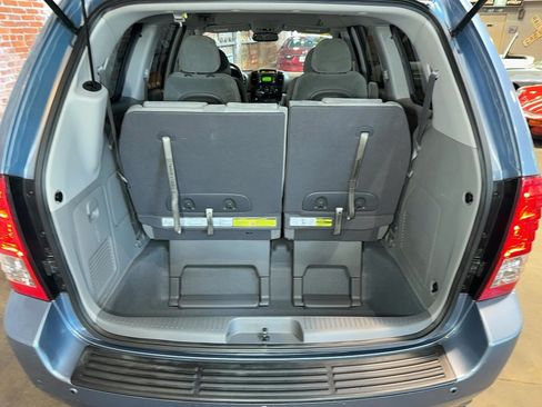 Used 2012 Kia Sedona EX FWD image 82