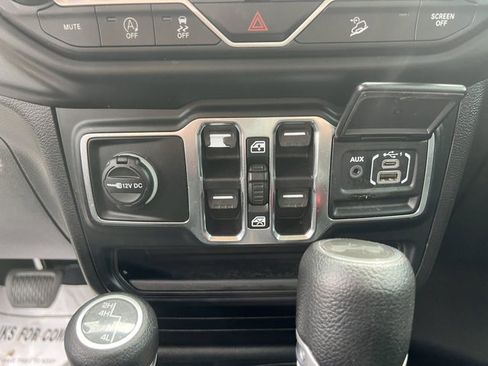 Used 2021 Jeep Wrangler Unlimited Sport image 20