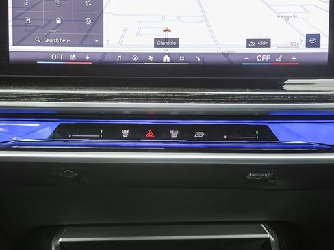 Certified 2025 BMW 740i RWD image 10