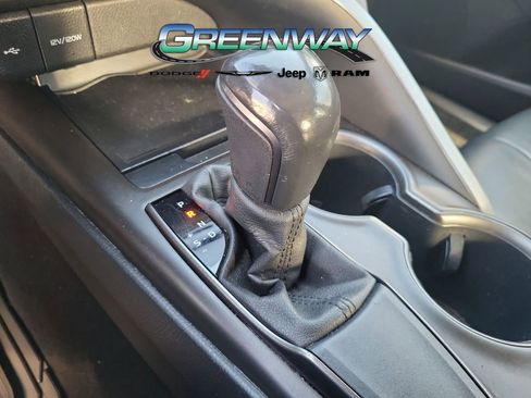 Used 2021 Toyota Camry SE image 27