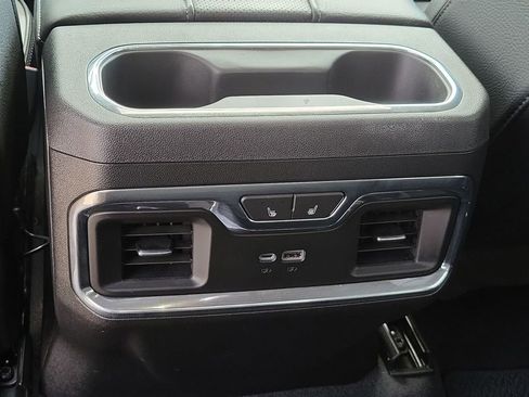 Used 2024 GMC Sierra 2500 Denali image 21