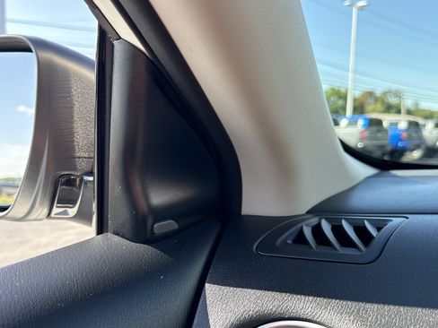 Used 2019 Nissan Pathfinder SV w/ Rock Creek Edition AWD/4WD image 12