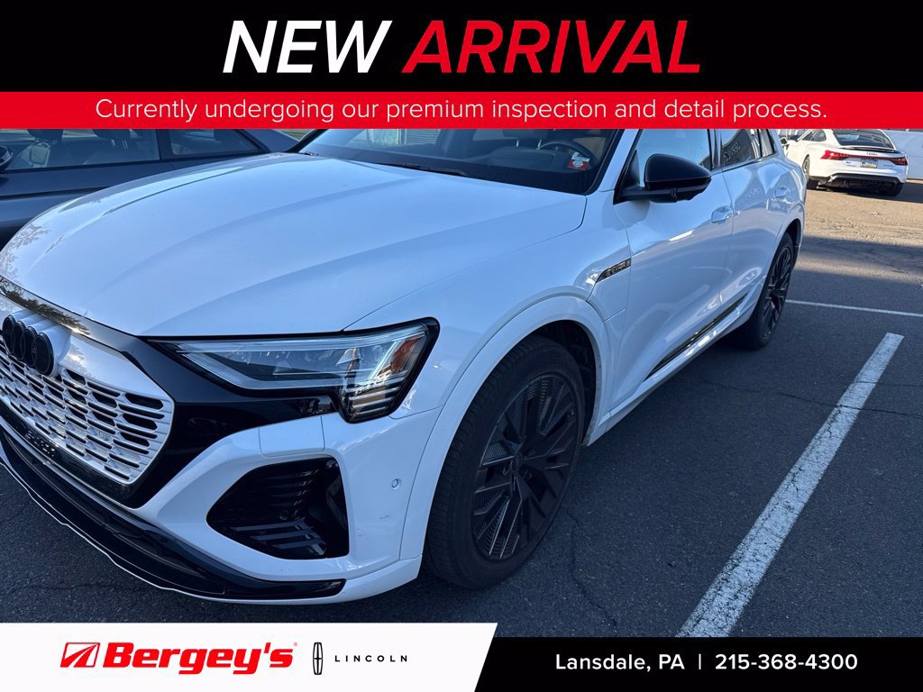 Used 2024 Audi Q8 e-tron Prestige AWD/4WD image 1