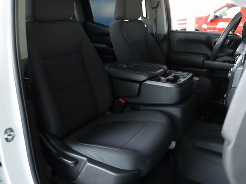 Used 2021 Chevrolet Silverado 1500 Custom w/ Custom Max Trailering Package image 27