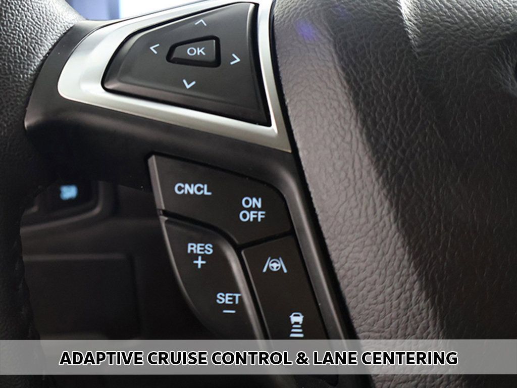 Used 2024 Ford Edge SEL w/ Convenience Package AWD/4WD image 3