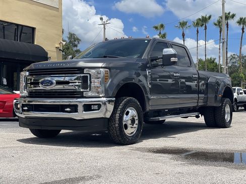 Used 2019 Ford F350 XLT w/ XLT Premium Package AWD/4WD image 10