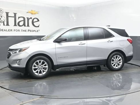 Used 2019 Chevrolet Equinox LS w/ LS Convenience Package FWD image 26