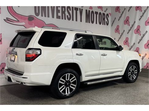 Used 2018 Toyota 4Runner Limited image 10
