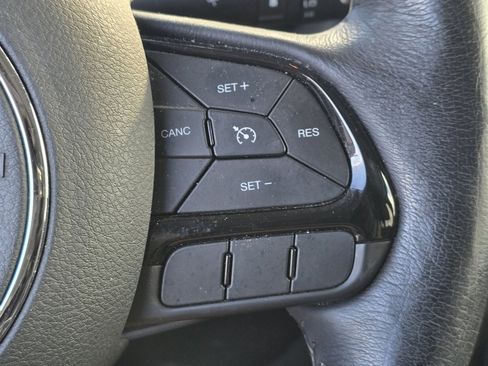 Used 2020 Jeep Renegade Altitude image 22