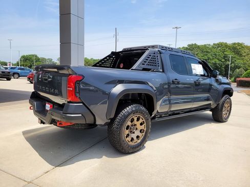 New 2025 Toyota Tacoma Trailhunter image 12