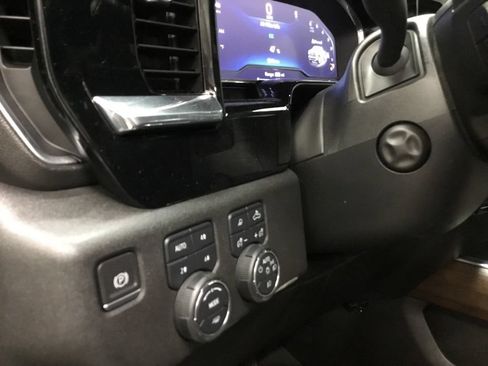 Used 2023 Chevrolet Silverado 1500 High Country w/ LPO, Dark Essentials Package AWD/4WD image 12
