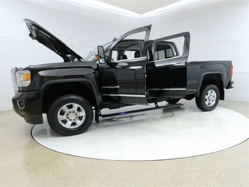 Used 2019 GMC Sierra 3500 Denali image 10