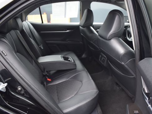 Used 2024 Toyota Camry XSE FWD image 11