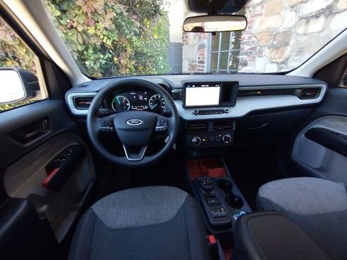 Used 2023 Ford Maverick XLT image 48