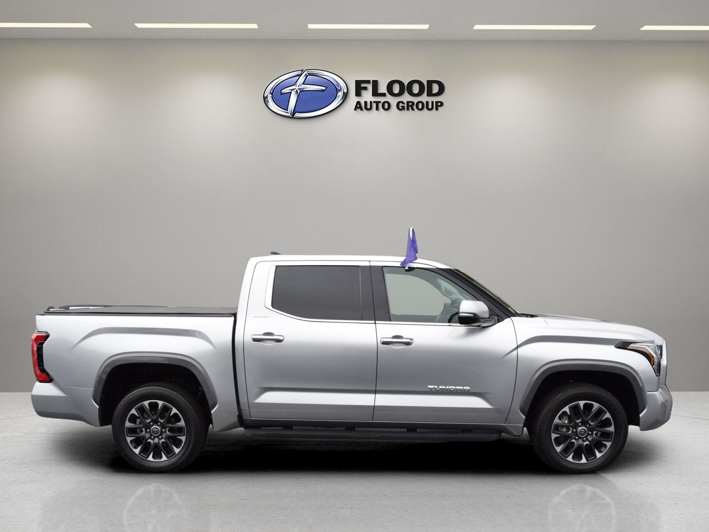 Used 2023 Toyota Tundra Limited AWD/4WD image 3