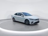 Used 2025 Volkswagen Jetta SE image 2