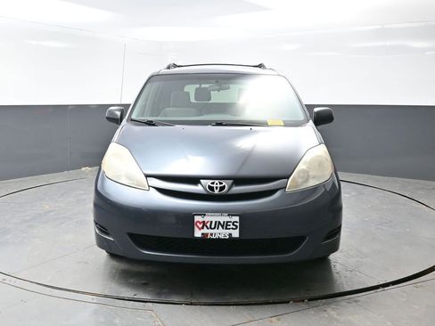Used 2008 Toyota Sienna LE FWD image 5