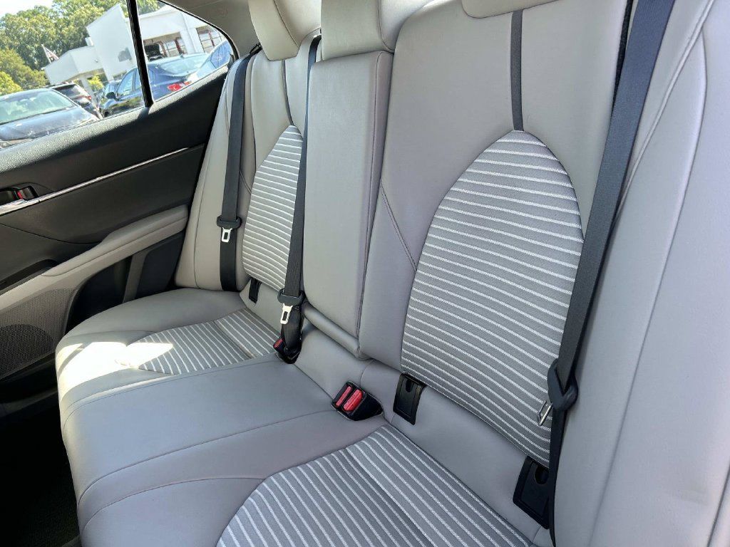 Used 2024 Toyota Camry SE w/ Convenience Package FWD image 13