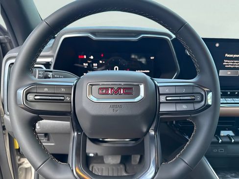 New 2026 GMC Canyon AT4 AWD/4WD image 11