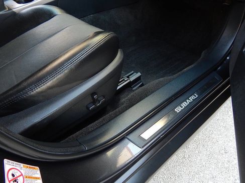 Used 2011 Subaru Outback 2.5i Limited w/ PWR Moonroof Pkg image 29