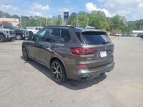 Used 2022 BMW X5 xDrive40i w/ M Sport Package image 4