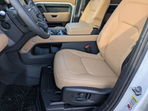 New 2026 Land Rover Defender 110 X-Dynamic SE image 12