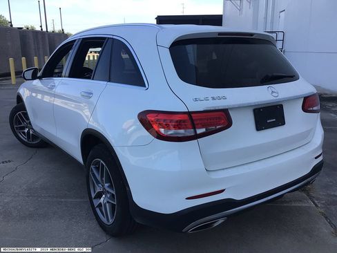 Used 2019 Mercedes-Benz GLC 300 image 6