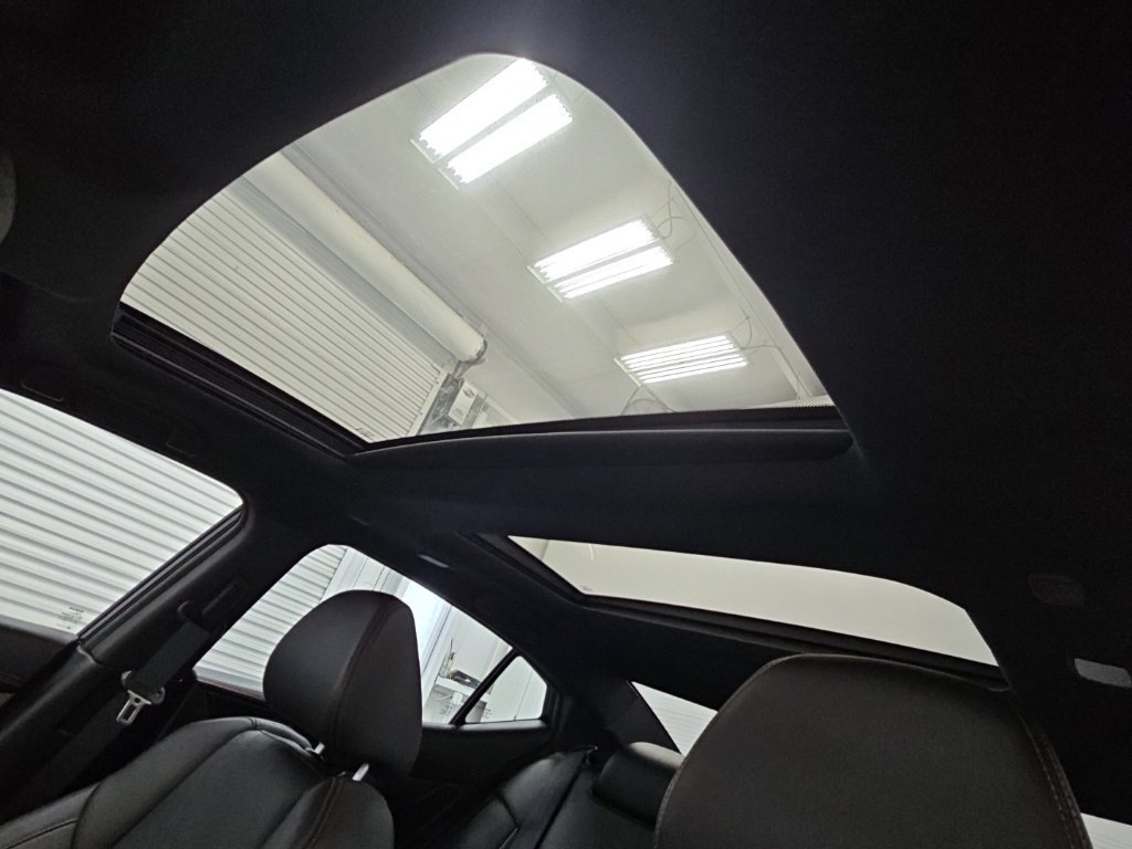 Used 2023 Nissan Maxima SR w/ Sport Mat Group FWD image 29
