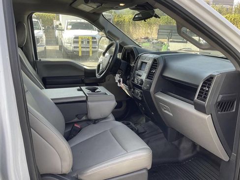 Used 2022 Ford F550 4x4 Crew Cab Super Duty w/ Power Equipment Group image 14